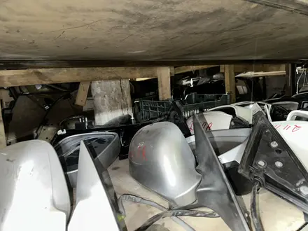 Боковое зеркало за 9 900 тг. в Актау