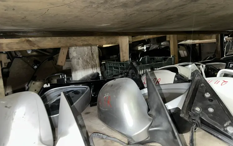 Боковое зеркало за 9 900 тг. в Актау