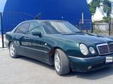 Mercedes-Benz E 320 1998 годаfor3 500 000 тг. в Шу – фото 2