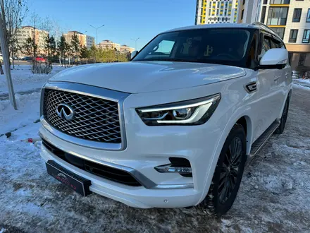 Infiniti QX80 2022 года за 47 300 000 тг. в Астана – фото 2