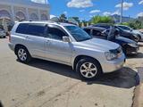 Toyota Kluger 2002 годаүшін5 500 000 тг. в Семей – фото 2