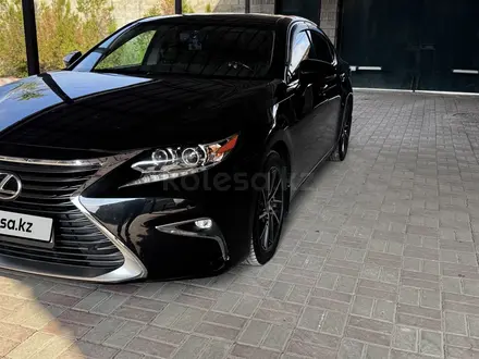 Lexus ES 250 2018 года за 17 300 000 тг. в Тараз – фото 3