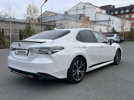 Toyota Camry 2020 года за 16 000 000 тг. в Павлодар – фото 5