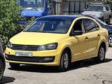 Volkswagen Polo 2015 года за 2 800 000 тг. в Караганда – фото 2