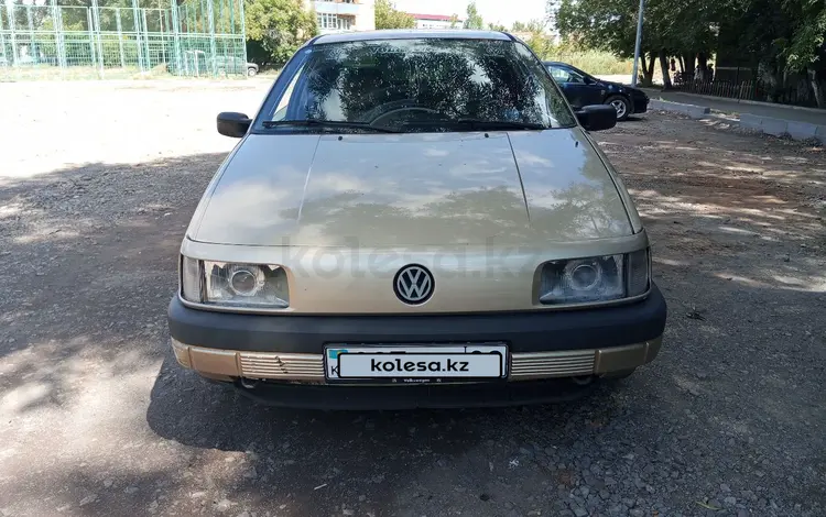 Volkswagen Passat 1989 годаүшін1 400 000 тг. в Караганда