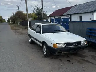 Audi 100, 1988