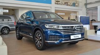 Volkswagen Touareg 2022 года за 25 090 000 тг. в Актау