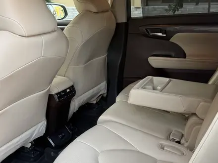 Toyota Highlander 2020 года за 28 500 000 тг. в Алматы – фото 16