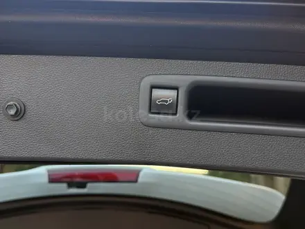 Toyota Highlander 2020 года за 28 500 000 тг. в Алматы – фото 21