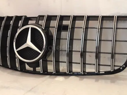 Mercedes-benz.X166 GL. Центральная решётка радиатора. за 155 000 тг. в Алматы – фото 2