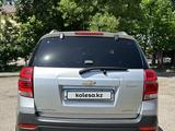 Chevrolet Captiva 2014 годаүшін7 100 000 тг. в Алматы – фото 4