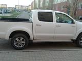 Toyota Hilux 2014 года за 14 000 000 тг. в Актобе – фото 2