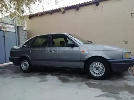 Volkswagen Passat 1993 года за 1 200 000 тг. в Туркестан – фото 2