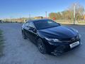 Toyota Camry 2019 года за 12 000 000 тг. в Семей – фото 2