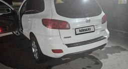 Hyundai Santa Fe 2008 годаүшін5 500 000 тг. в Алматы – фото 4