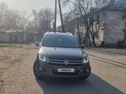 Volkswagen Tiguan 2014 года за 8 000 000 тг. в Алматы – фото 10