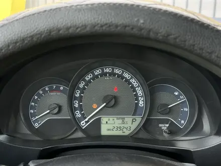 Toyota Corolla 2015 года за 6 400 000 тг. в Актобе – фото 20