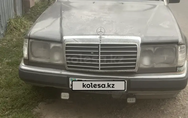 Mercedes-Benz E 230 1988 годаfor1 000 000 тг. в Алматы