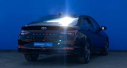 Hyundai Elantra 2022 года за 10 420 000 тг. в Алматы – фото 3