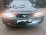 Toyota Camry 1999 годаүшін3 200 000 тг. в Семей – фото 5