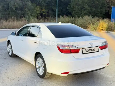Toyota Camry 2014 года за 10 000 000 тг. в Актобе – фото 4
