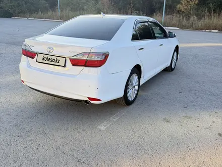 Toyota Camry 2014 года за 10 000 000 тг. в Актобе – фото 5