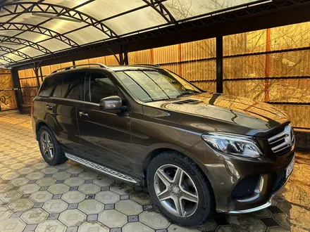 Mercedes-Benz GLE 400 2016 года за 25 800 000 тг. в Алматы