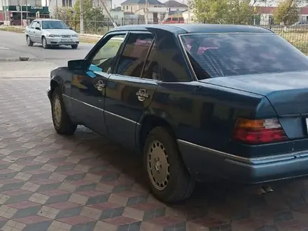 Mercedes-Benz E 260 1992 года за 1 200 000 тг. в Жетысай