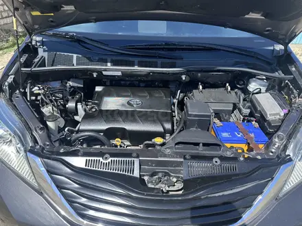 Toyota Sienna 2010 года за 9 700 000 тг. в Атырау – фото 14