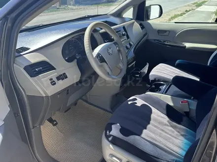 Toyota Sienna 2010 года за 9 700 000 тг. в Атырау – фото 6