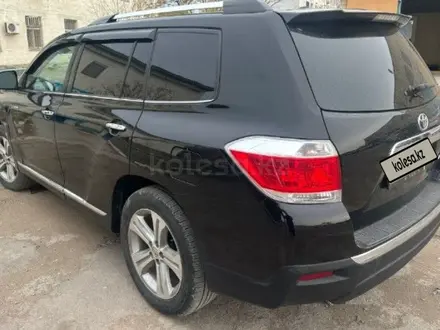 Toyota Highlander 2012 года за 9 000 000 тг. в Актау – фото 3