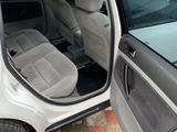 Volkswagen Passat 1998 годаfor2 000 000 тг. в Алматы – фото 5