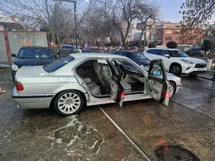 BMW 735 1994 года за 4 200 000 тг. в Шымкент – фото 4