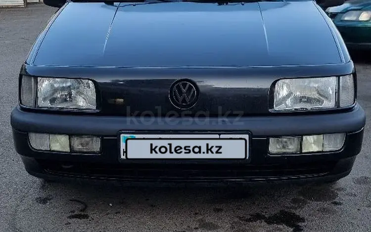 Volkswagen Passat 1992 годаүшін2 350 000 тг. в Алматы