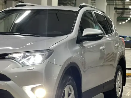 Toyota RAV4 2015 года за 10 800 000 тг. в Астана – фото 10