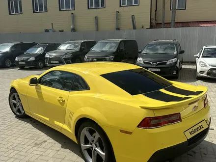 Chevrolet Camaro 2014 года за 7 200 000 тг. в Уральск – фото 10