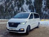 Hyundai Starex 2019 года за 12 300 000 тг. в Алматы – фото 3