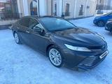 Toyota Camry 2020 годаfor19 000 000 тг. в Астана