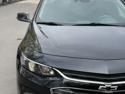 Chevrolet Malibu 2017 года за 8 450 000 тг. в Алматы – фото 11