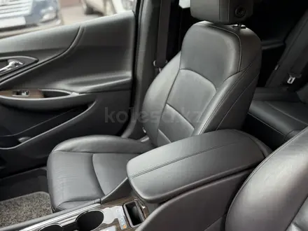 Chevrolet Malibu 2017 года за 8 450 000 тг. в Алматы – фото 25