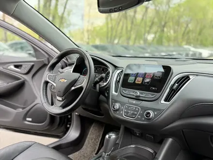 Chevrolet Malibu 2017 года за 8 450 000 тг. в Алматы – фото 39