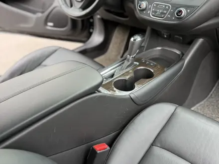 Chevrolet Malibu 2017 года за 8 450 000 тг. в Алматы – фото 42