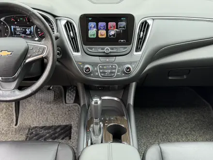 Chevrolet Malibu 2017 года за 8 450 000 тг. в Алматы – фото 49