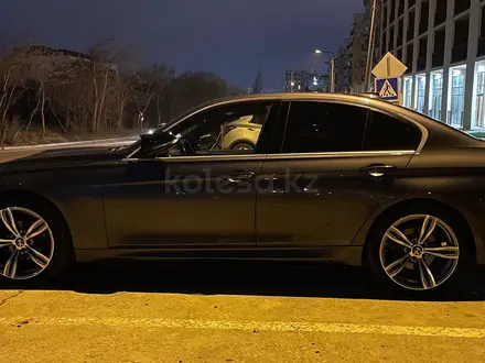 BMW 330 2017 года за 14 500 000 тг. в Шымкент – фото 4
