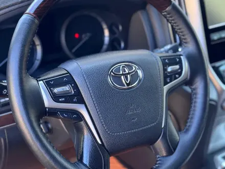 Toyota Land Cruiser 2017 года за 35 500 000 тг. в Уральск – фото 6