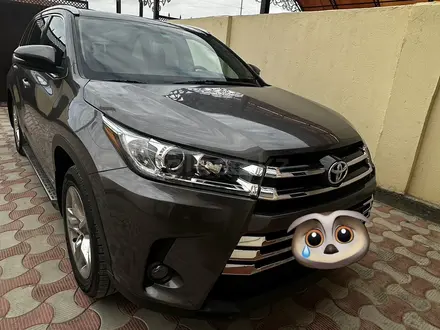 Toyota Highlander 2014 года за 11 700 000 тг. в Актау