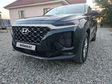 Hyundai Santa Fe 2018 года за 11 500 000 тг. в Отеген-Батыр