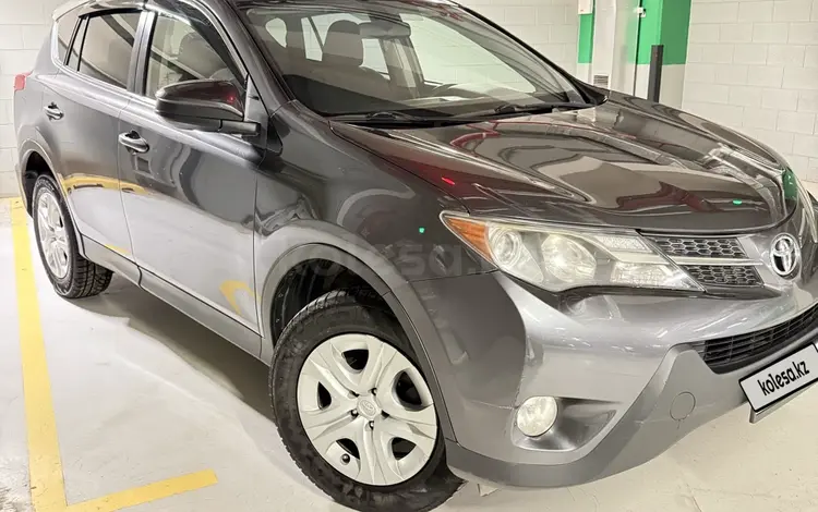 Toyota RAV4 2015 годаүшін8 900 000 тг. в Астана