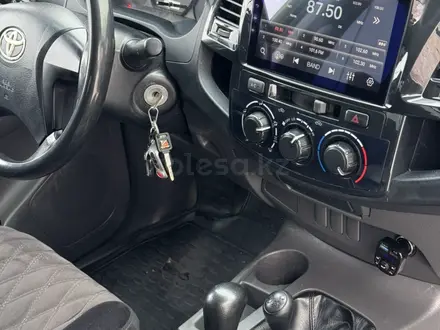 Toyota Hilux 2013 года за 13 000 000 тг. в Петропавловск – фото 24