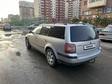 Volkswagen Passat 2001 годаfor3 000 000 тг. в Астана